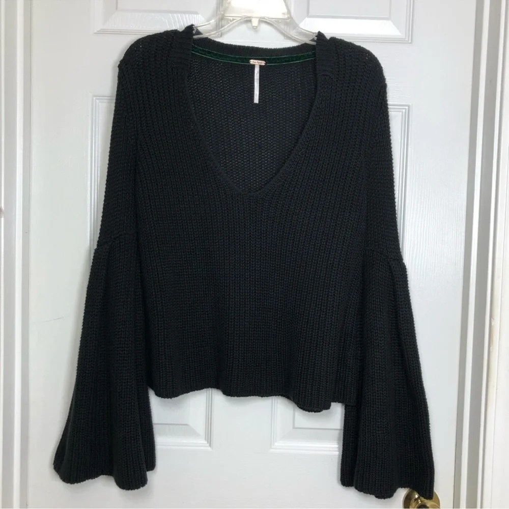 Free People Damsel‎ Flare Sleeve Cable Knit Black Pullover Sweater S